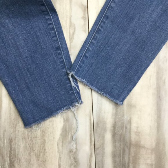 J. Crew High Rise Exposed Button Distressed Toothpick Jean 28 - Picture 5 of 13